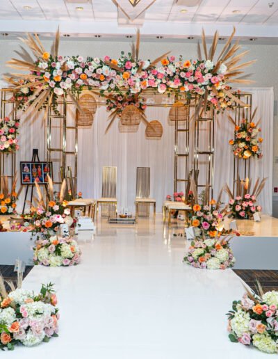 Best floral design in wedding ceremony