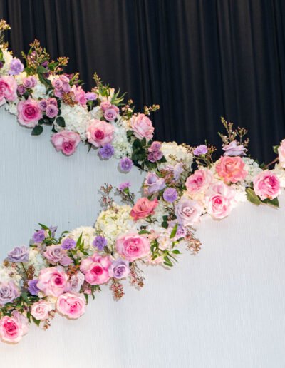 Simple floral decoration for wedding