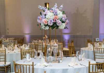 Floral centrepiece design in wedding