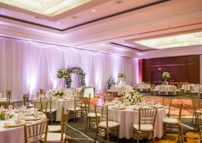 wedding-floral-draping-decoration-banquet-hall